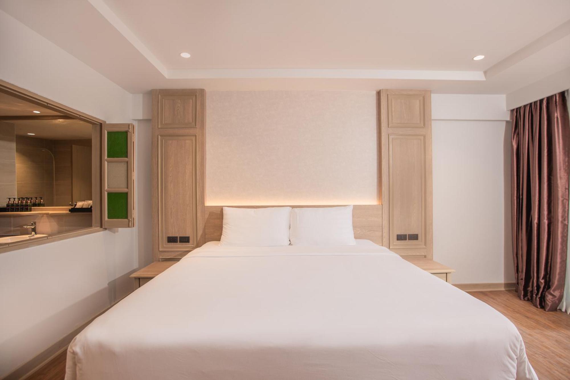 Phuket Orchid Resort&Spa - SHA Extra Plus Karon Exterior foto